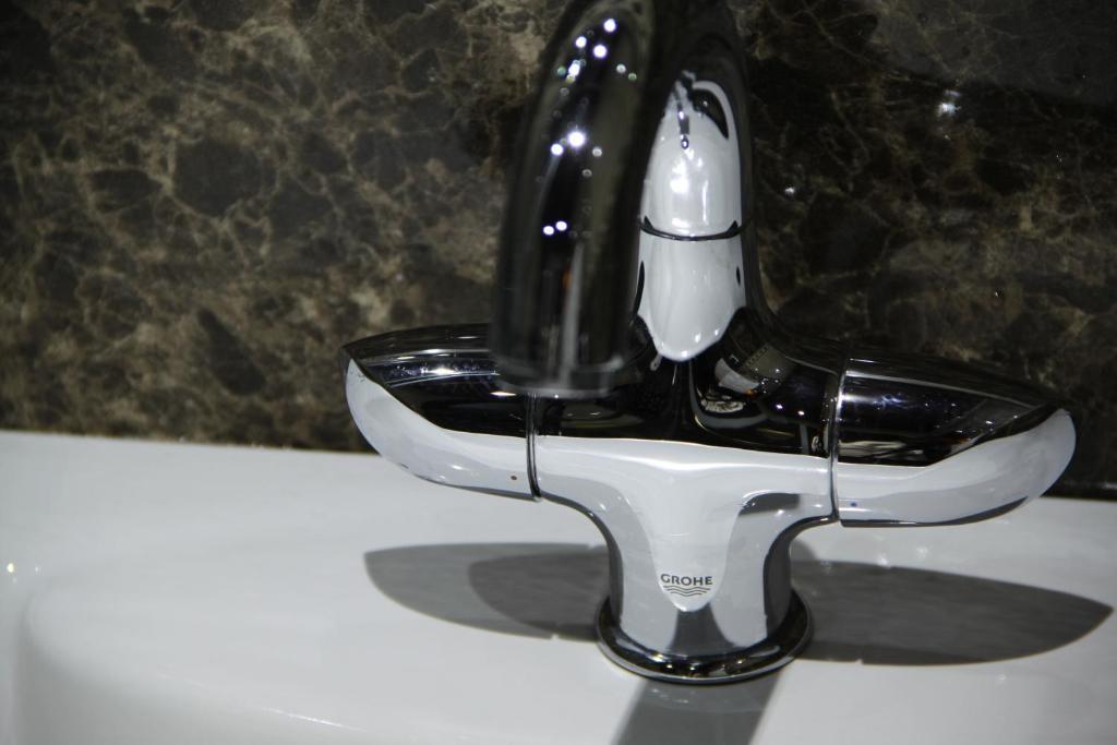 Apartment On Prospekt Mira Csernyihiv Kültér fotó